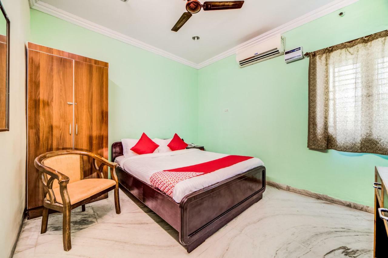 Oyo 35437 Shobha Hyderabad