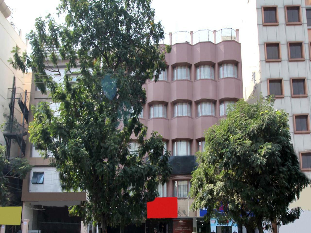 Oyo Flagship 19581 Raj Classic Mg Road 3* Hyderabad
