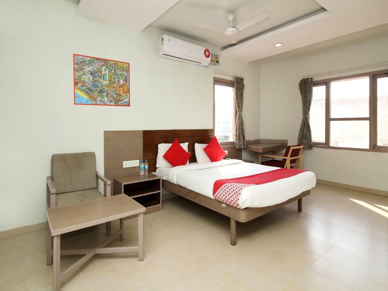 Hotel Oyo Flagship 19581 Raj Classic Mg Road Hyderabad
