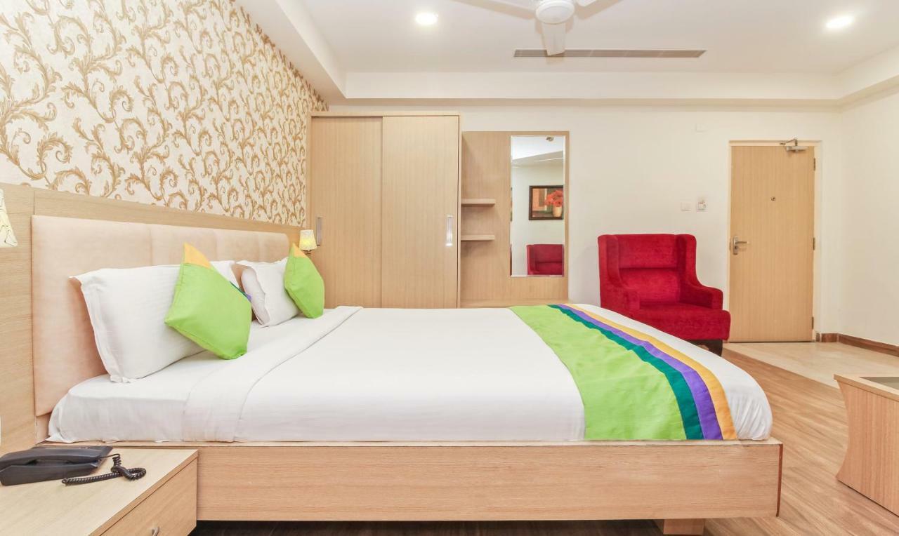 Treebo Trend Rain Tree, Hitech City