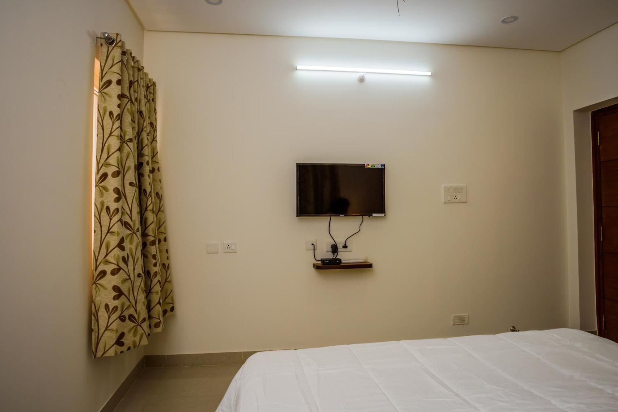 Cloud9homes Serviced 3* Hyderabad