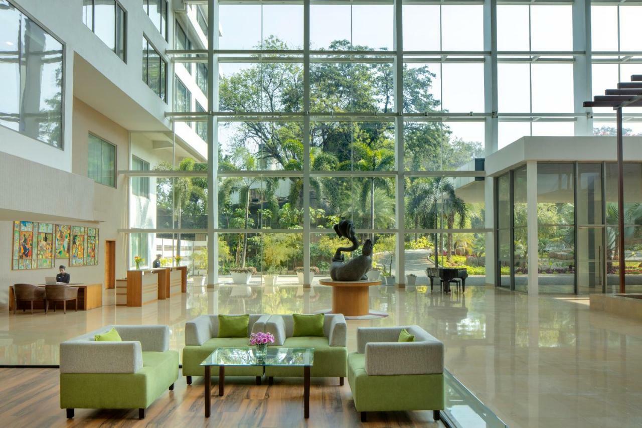 Hotel Radisson Blu Plaza Banjara Hills 5*