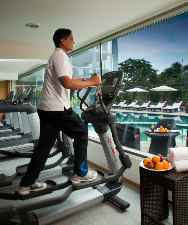 Hotel Radisson Blu Plaza Banjara Hills Hyderabad
