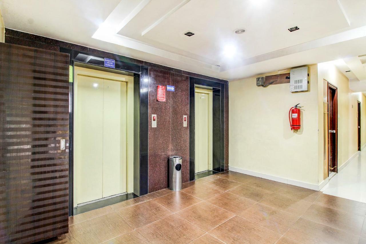 Fabexpress Tourist Plaza Hotel