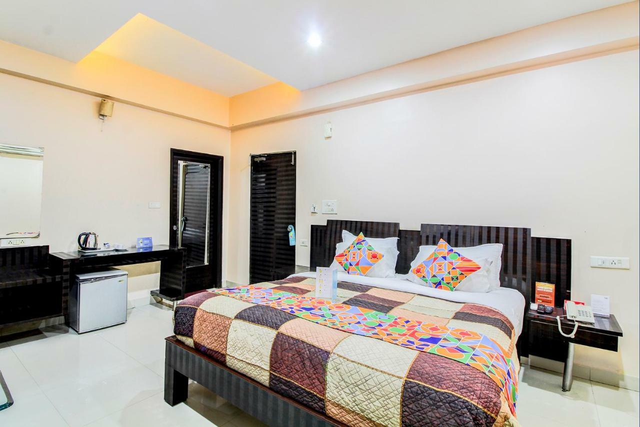 Fabexpress Tourist Plaza Hotel