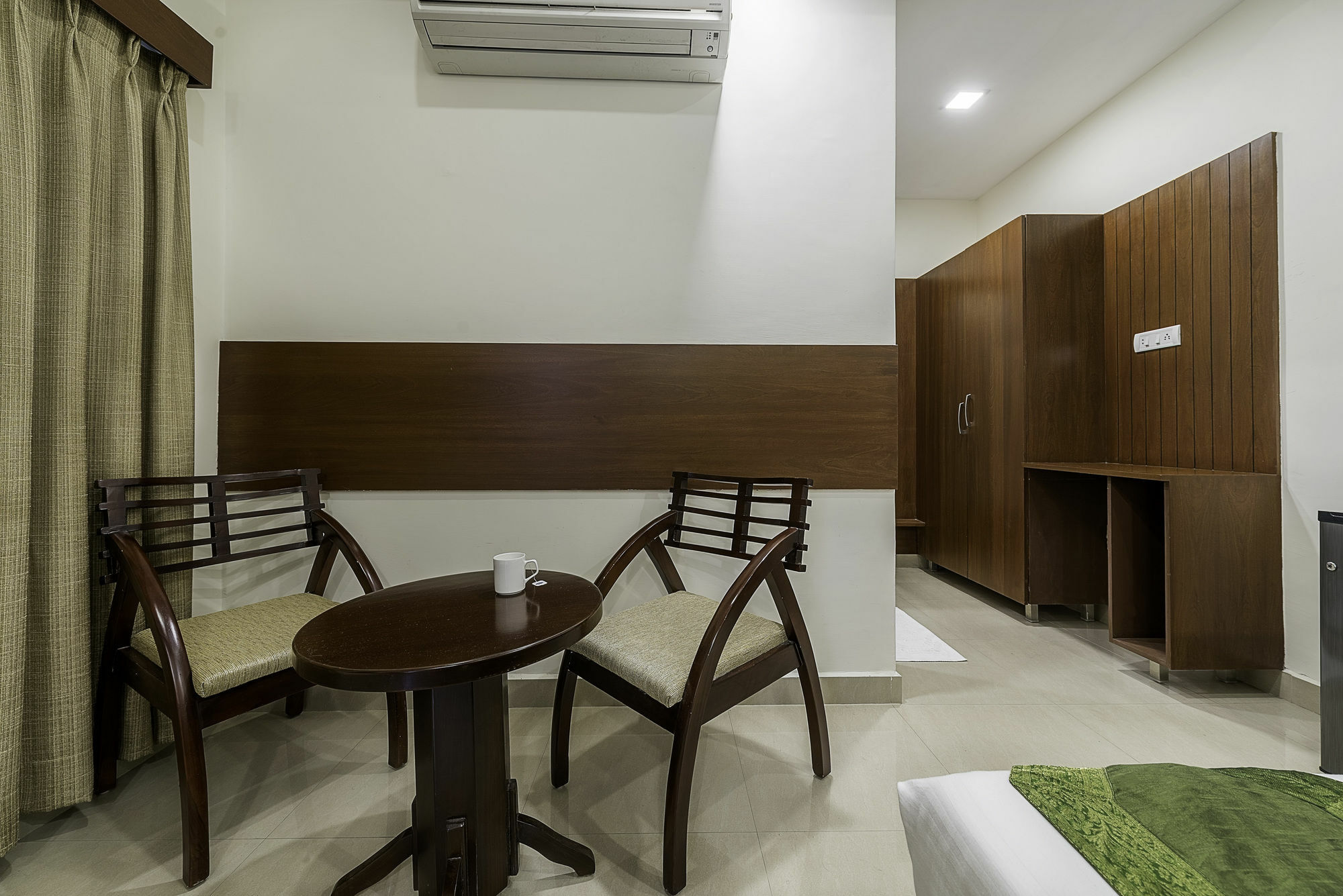 Treebo Trend Jp Plaza Nampally 3* Hyderabad