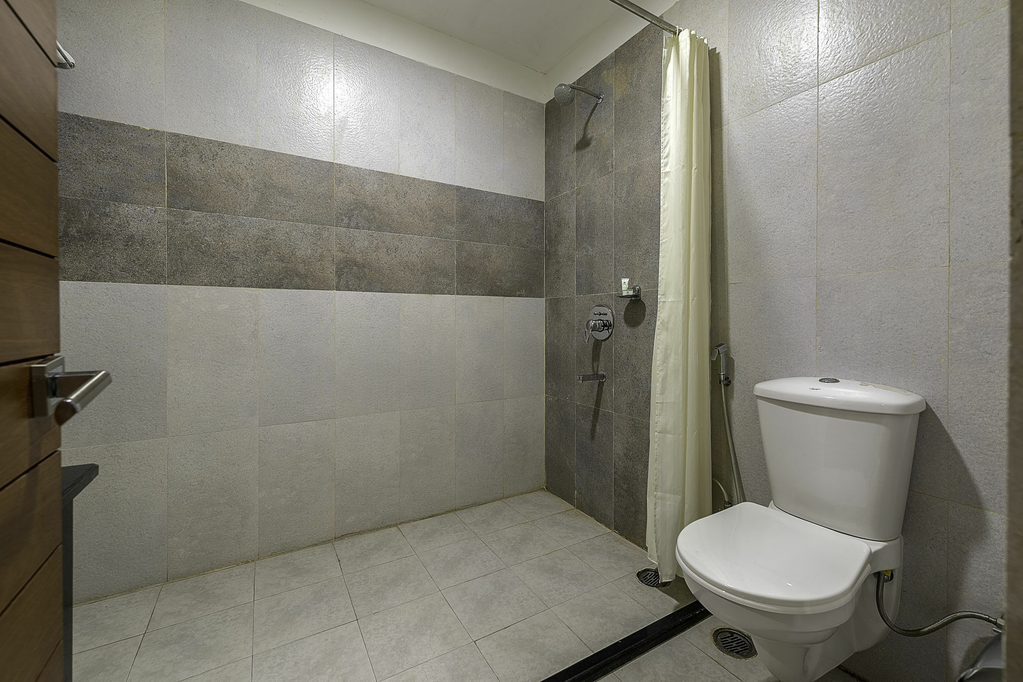 Treebo Trend Jp Plaza Nampally 3*