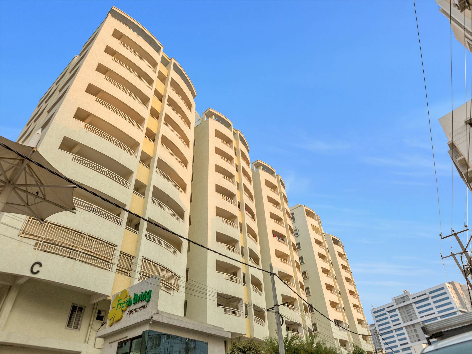 Oyo 11919 Dock Hotel
