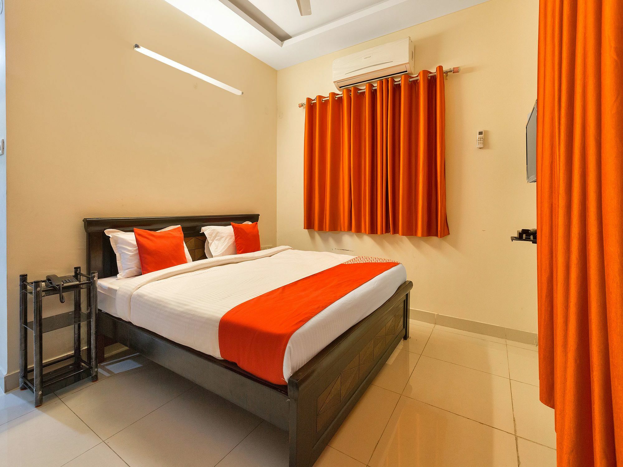 Oyo 11919 Dock Hyderabad