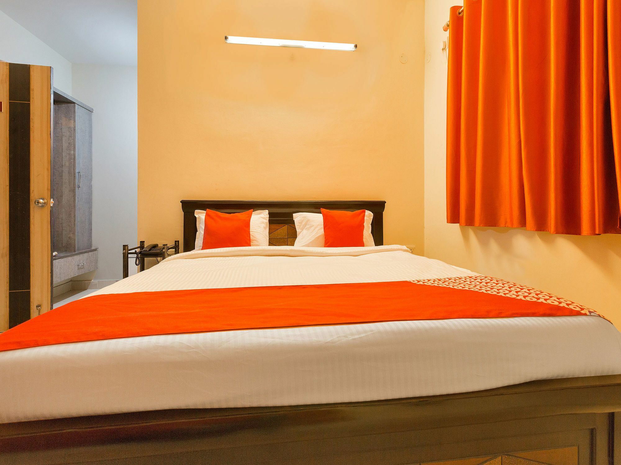 Oyo 11919 Dock Hotel Hyderabad
