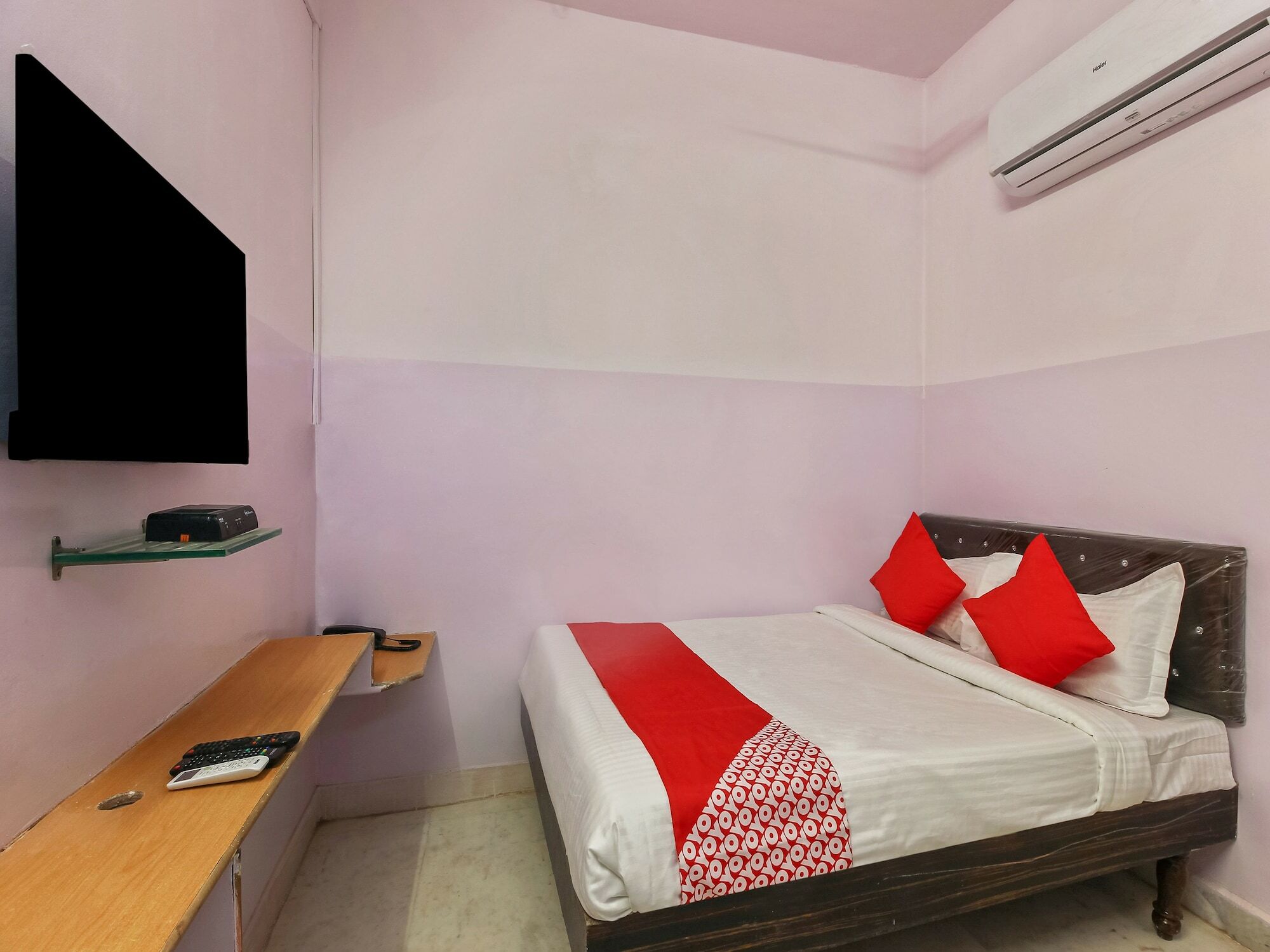 Oyo 22085 Raj Banjara White House Hotel 3*