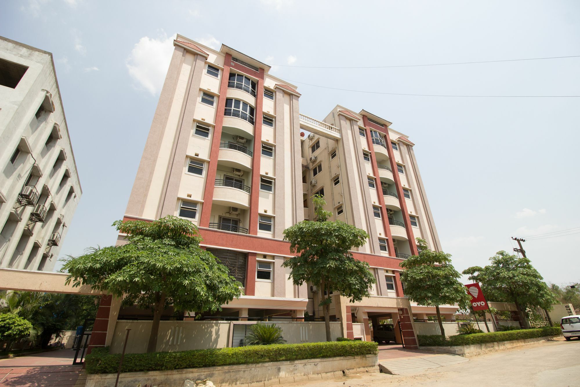 Oyo 3607 Gachibowli Aparthotel