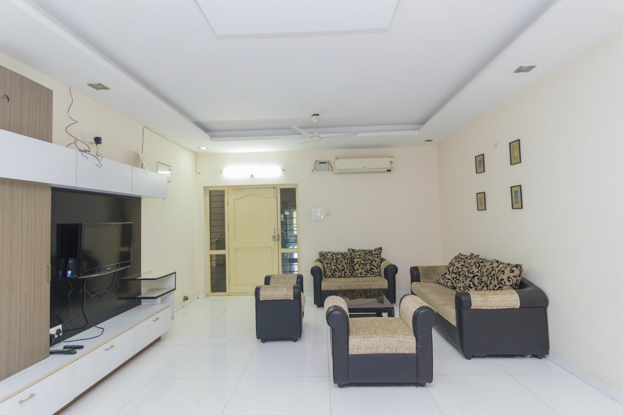 Oyo 3607 Gachibowli Aparthotel 2*