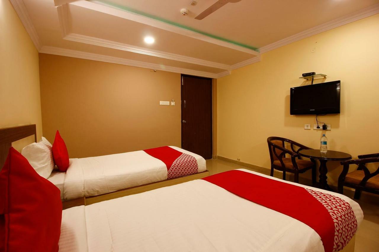 Hotel Oyo 14671 Sri Sai Regency Hyderabad