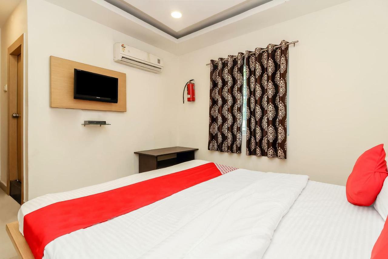 Hotel Oyo 26270 21 Avenue