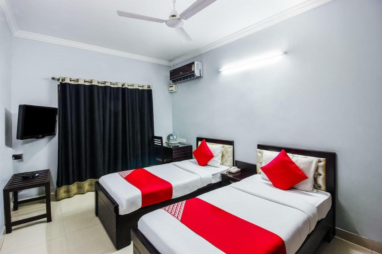 Oyo 14500 Yesmark Gachibowli 3*