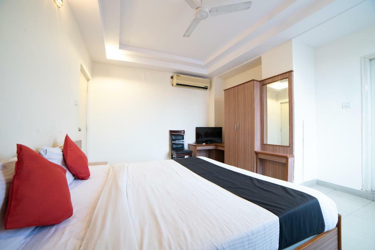 Super Townhouse Red Hills Lakdikapul Formerly Sitara Grand 3*