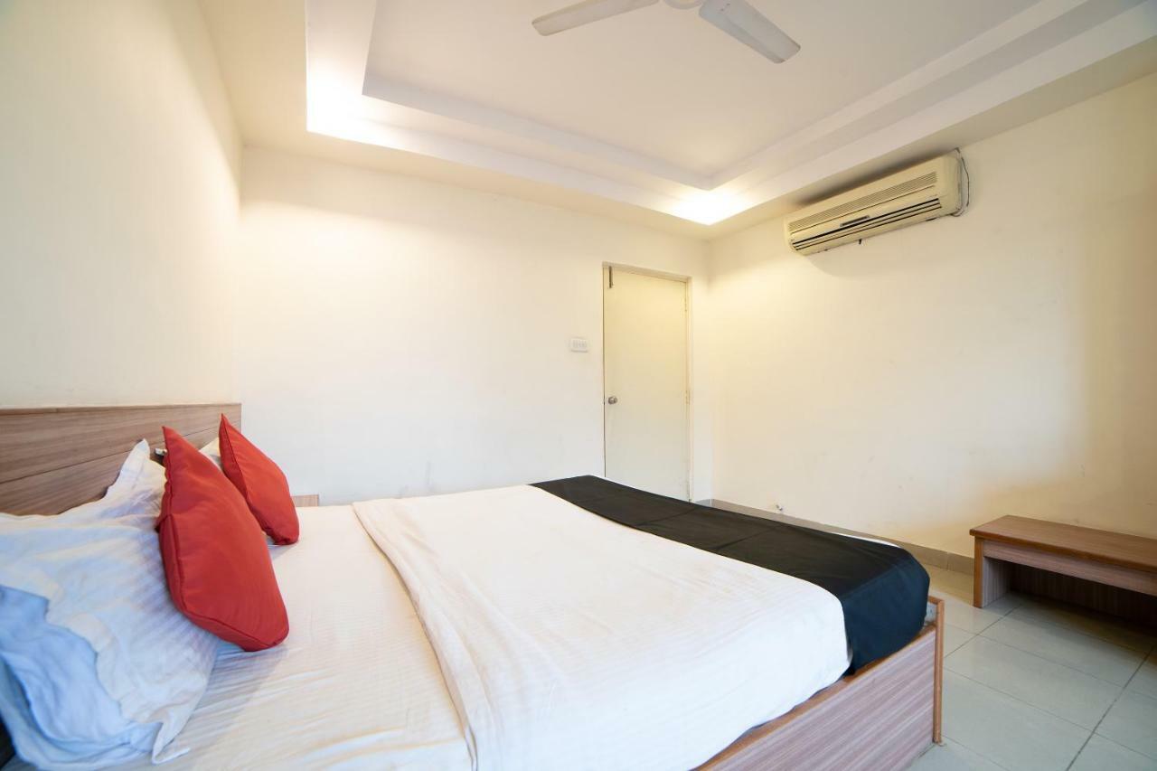 Super Townhouse Red Hills Lakdikapul Formerly Sitara Grand Hotel