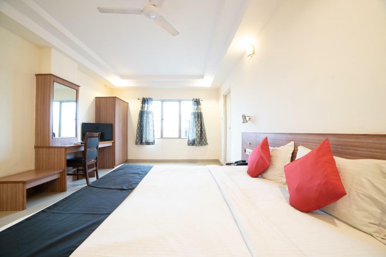 Super Townhouse Red Hills Lakdikapul Formerly Sitara Grand Hotel 3*