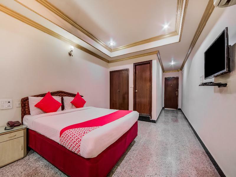 Hotel I K London Residency