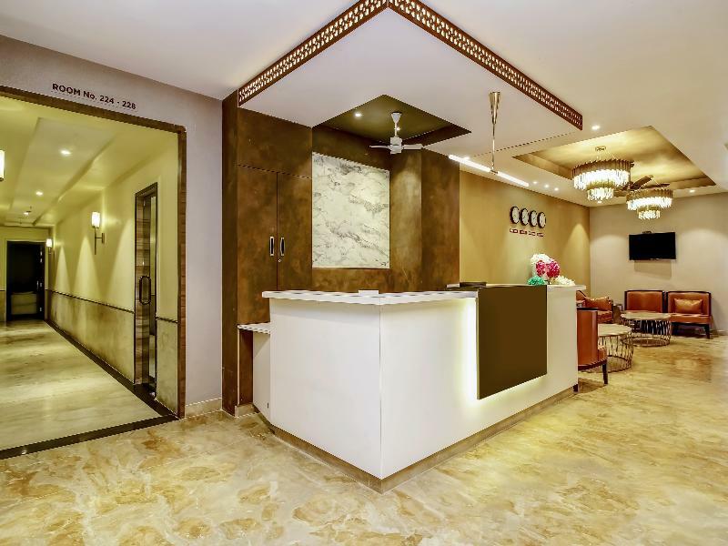 Capital O 28086 Sindhura Grand 3* Hyderabad