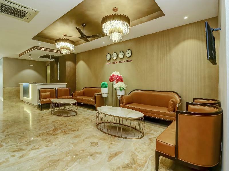Capital O 28086 Sindhura Grand Hotel Hyderabad