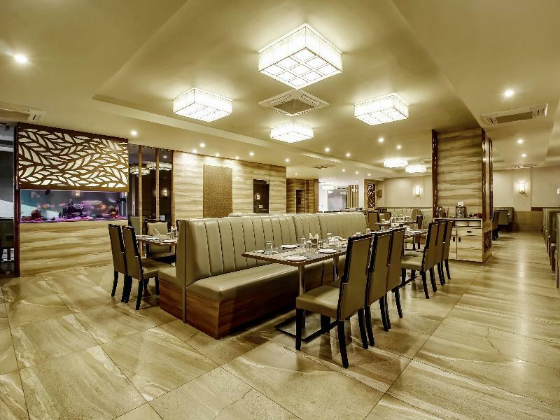 Capital O 28086 Sindhura Grand Hotel