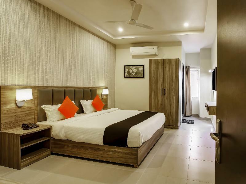 Hotel Capital O 28086 Sindhura Grand Hyderabad