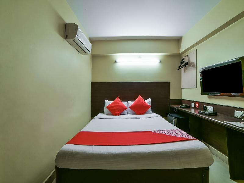 Oyo 2840 Kanha Grand Hotel 3*