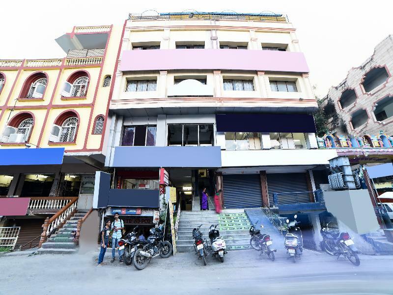 Oyo 16533 Sudarshan 3* Hyderabad