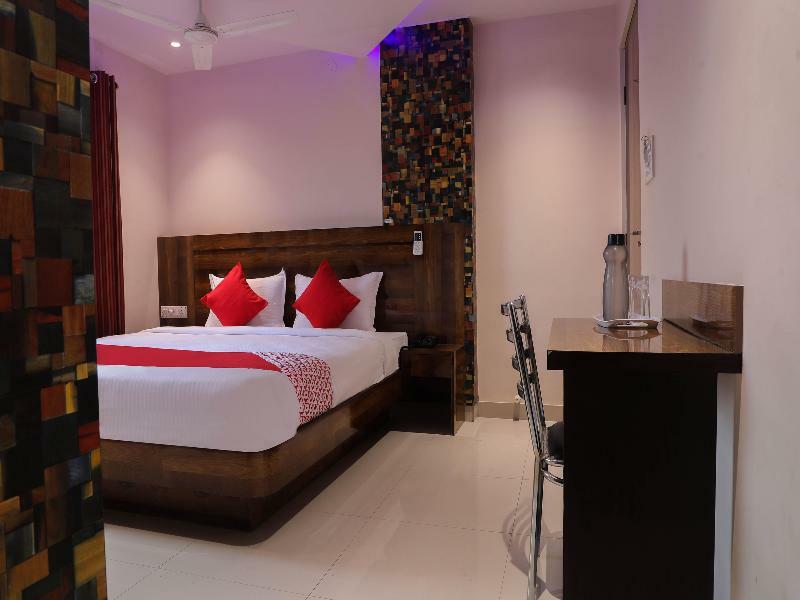 Super O Vaishnavi Hotel 3*