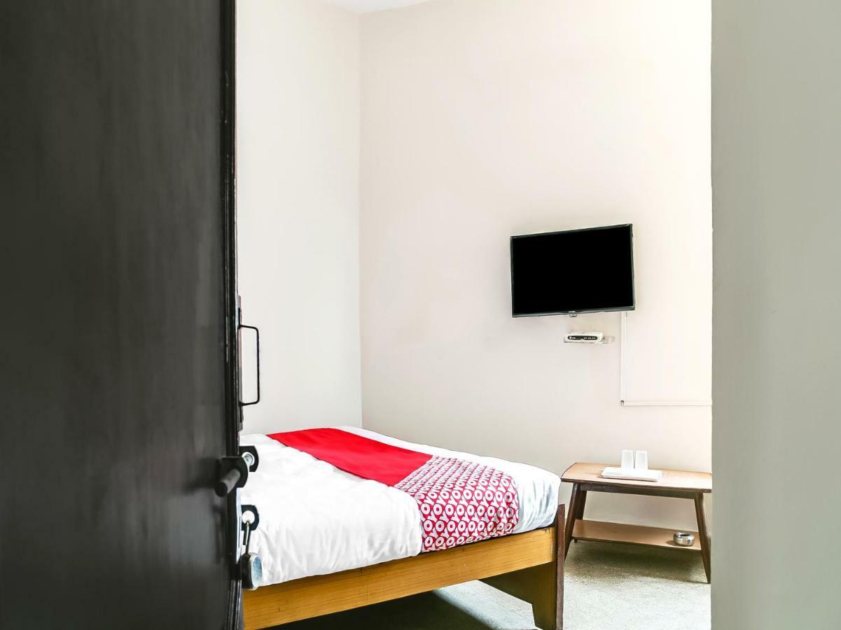 Oyo 47645 Sai Vinayak Boarding And Lodging Hotel