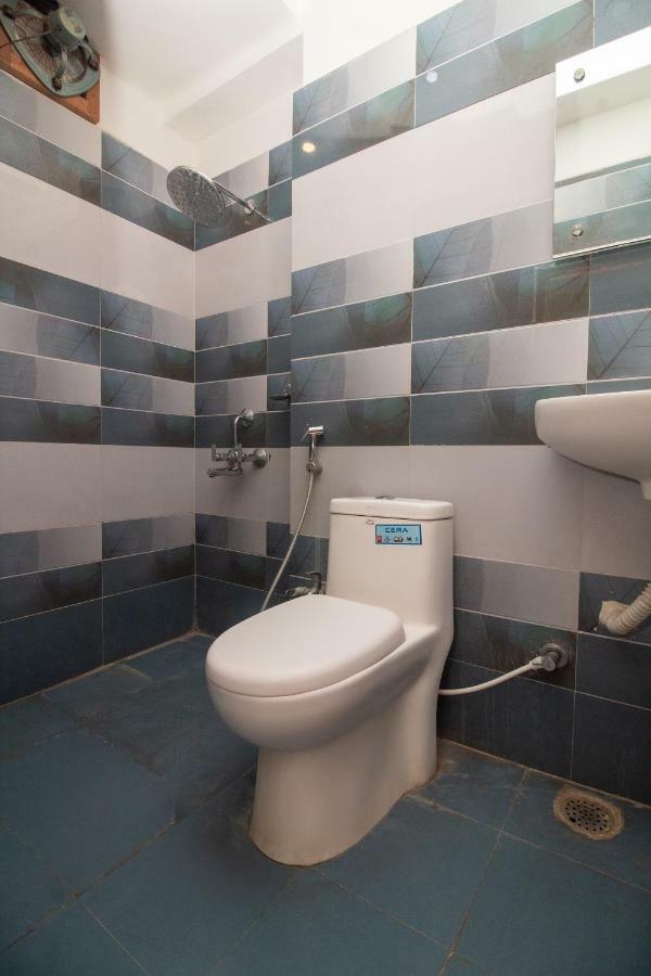 Oyo 11676 Nakshatra Grand Hyderabad
