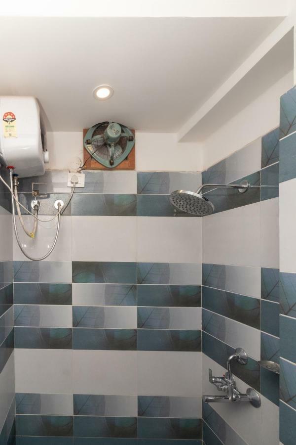 Oyo 11676 Nakshatra Grand 3* Hyderabad