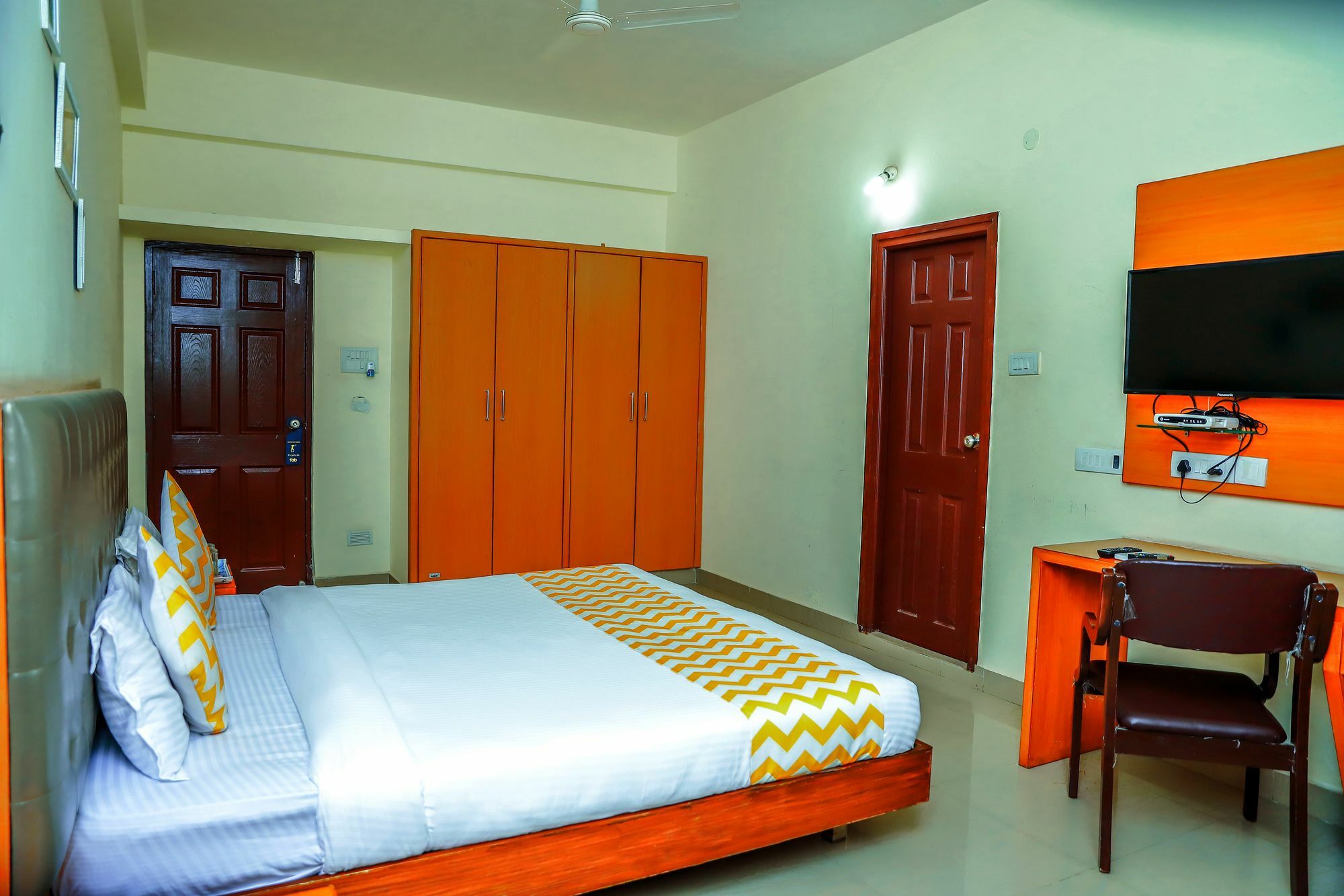 Hotel Fabhotel Ans Cyber Castle Hitech Hyderabad
