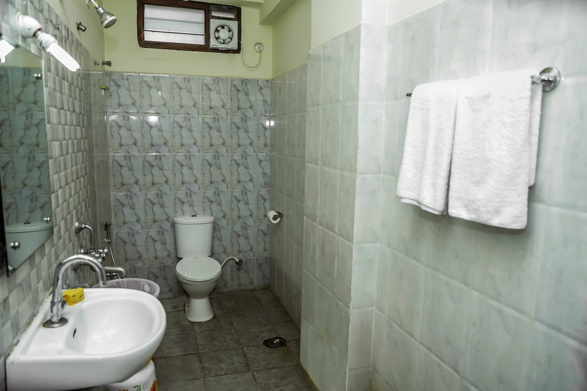 Fabhotel Ans Cyber Castle Hitech Hyderabad