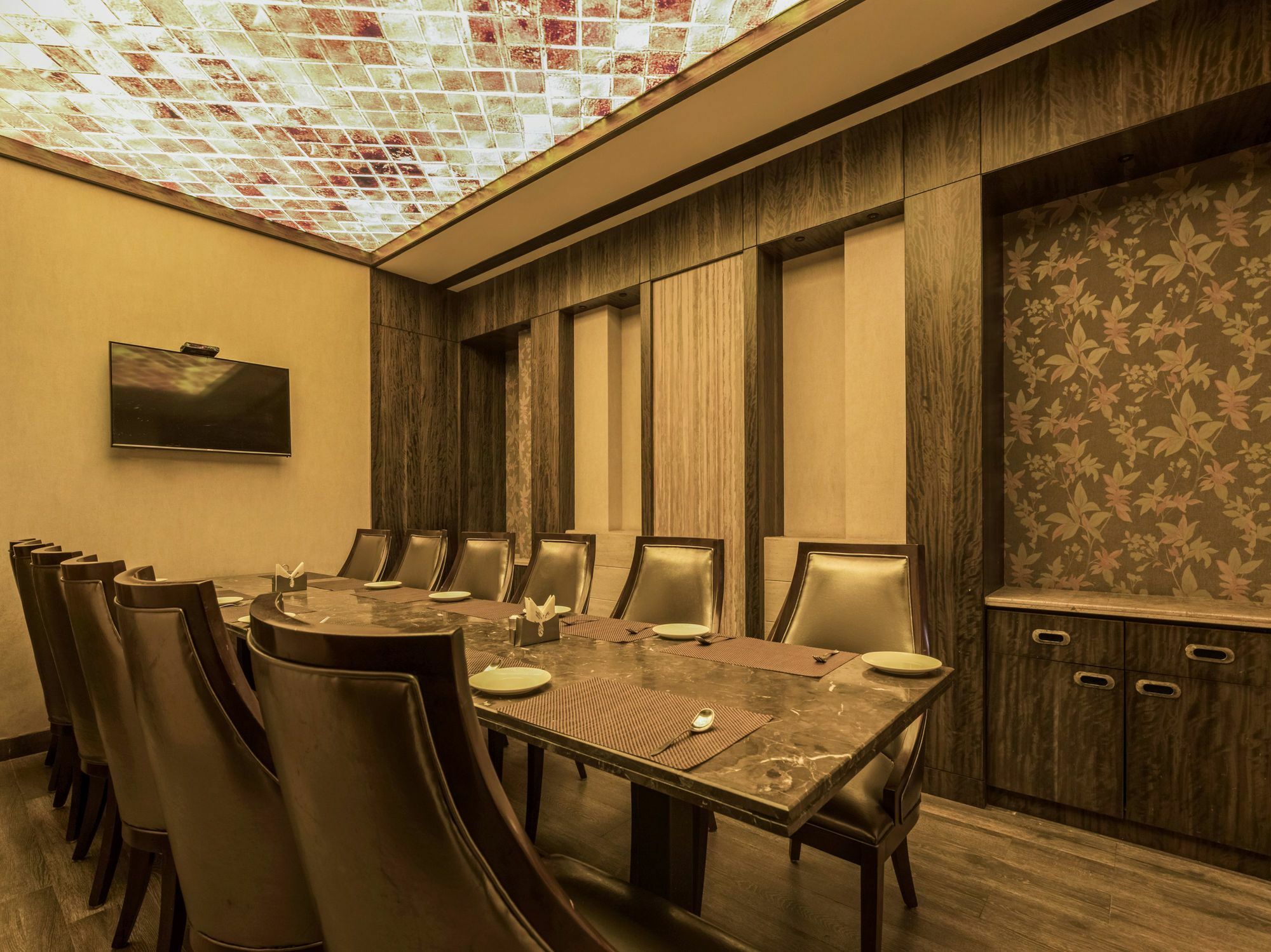 Oyo 11676 Nakshatra Grand Hotel Hyderabad