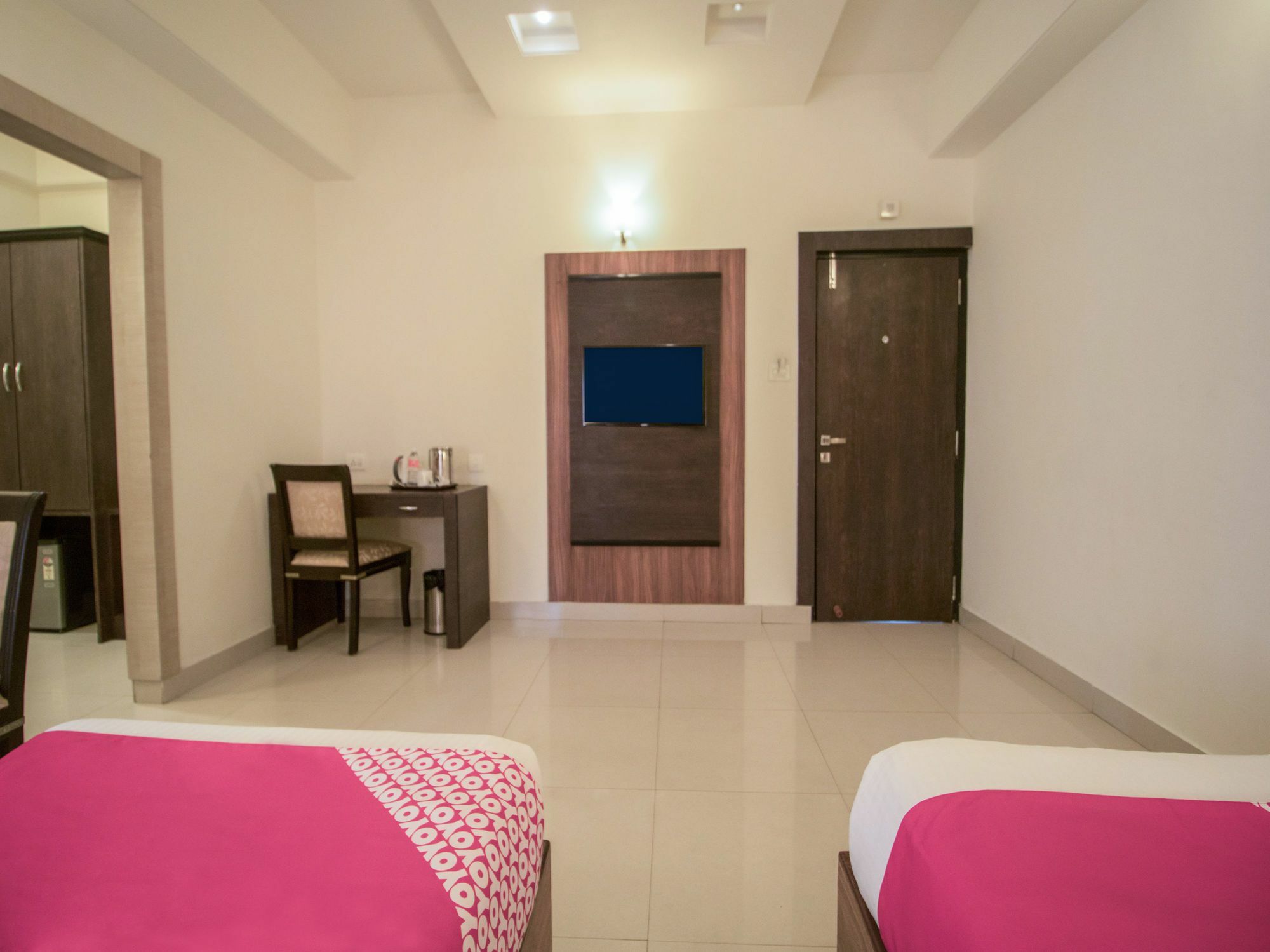 Hotel Townhouse 692 Nera Regency Hyderabad