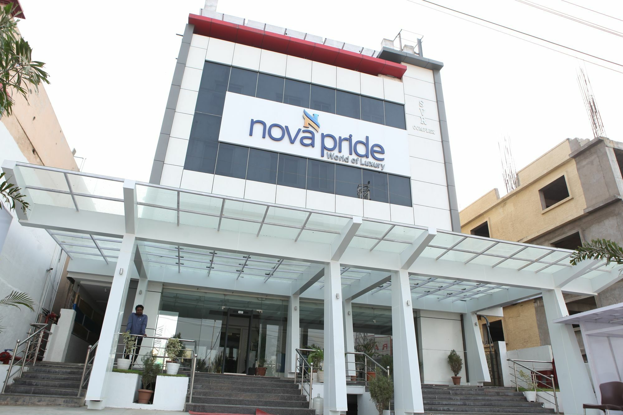 Hotel Nova Pride 3*
