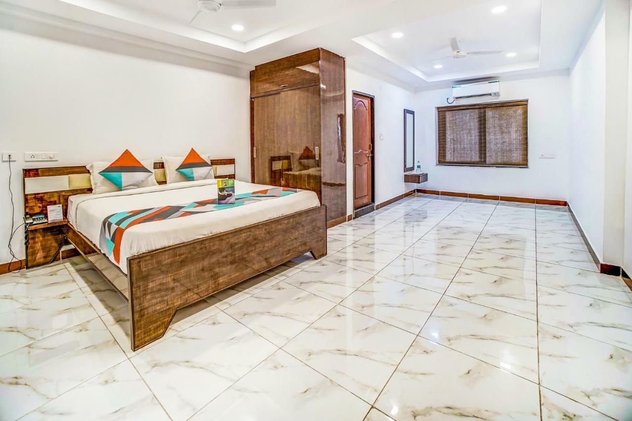 Fabexpress Adarsh Grand Hotel