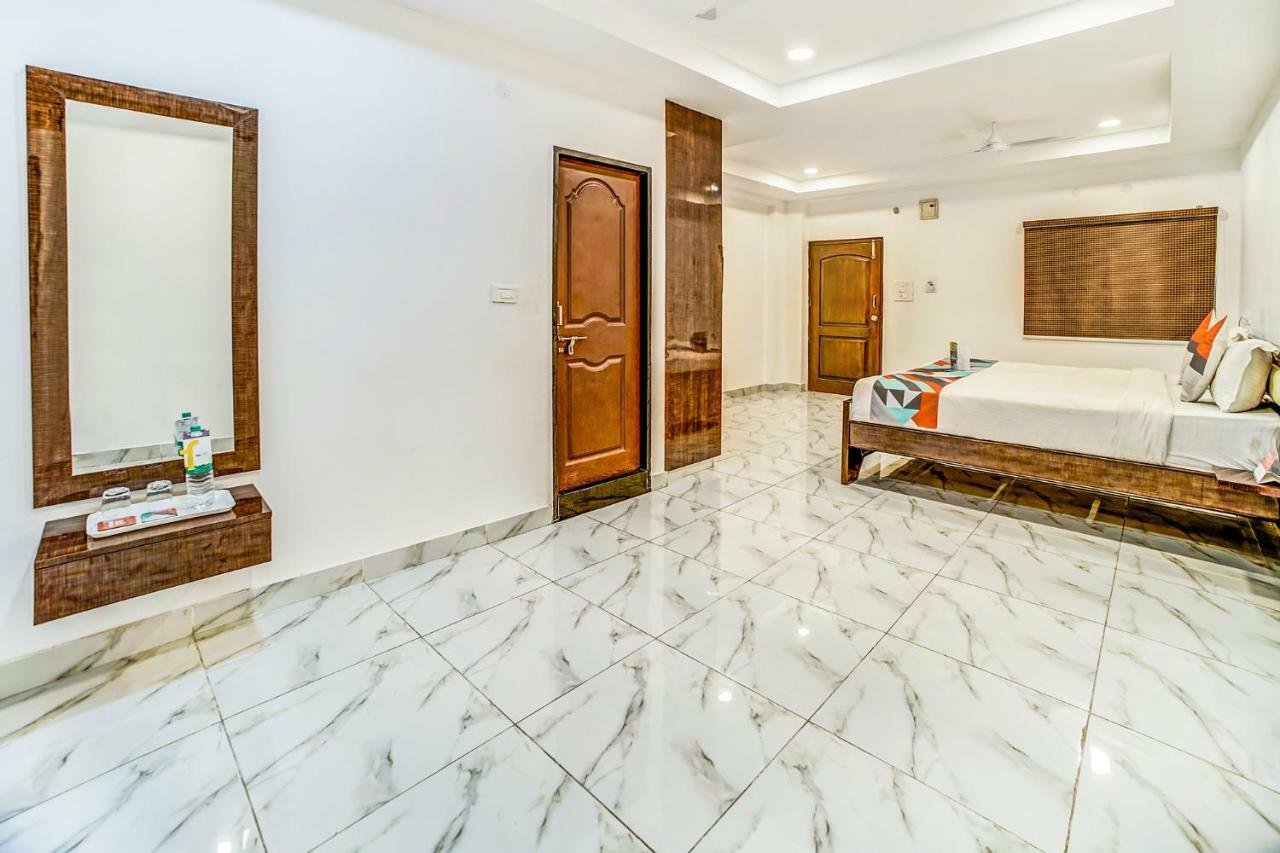 Fabexpress Adarsh Grand Hotel