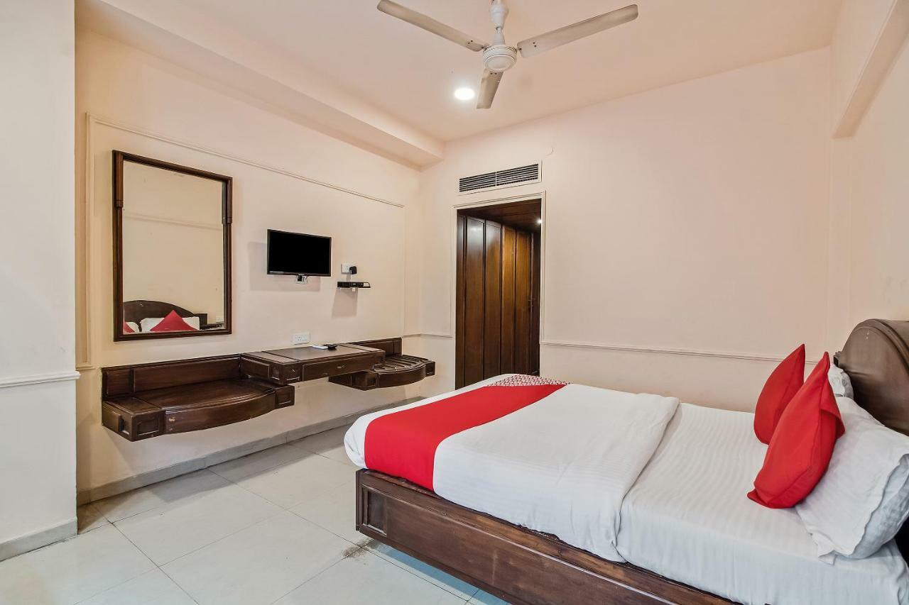 Oyo 22412 Flagship Sai Prakash Hotel Hyderabad