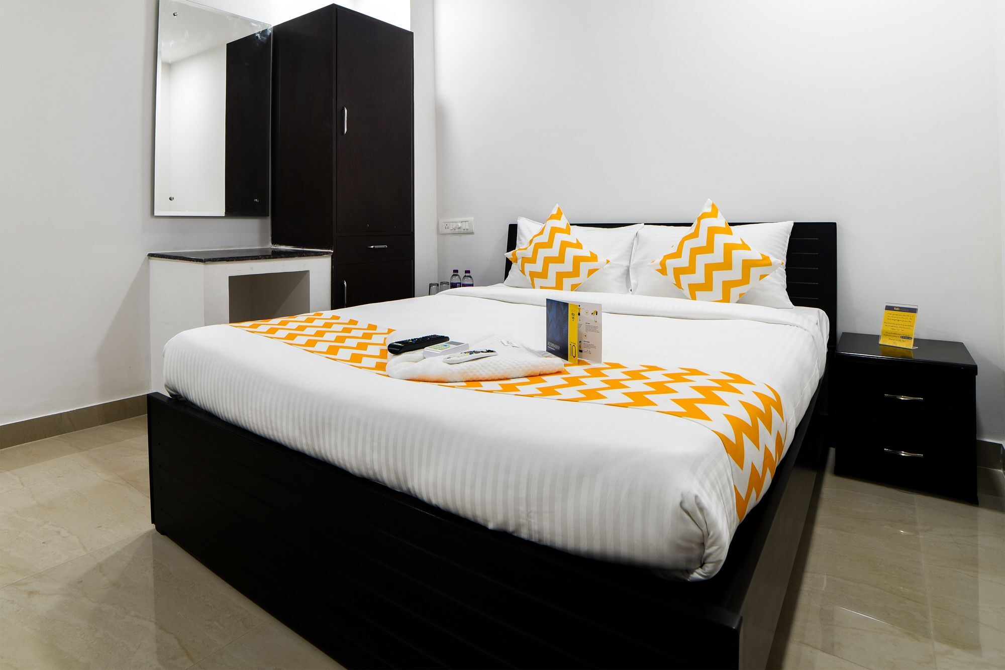 Hotel Fabhotel Royal Emirates Jubilee Hills 3*