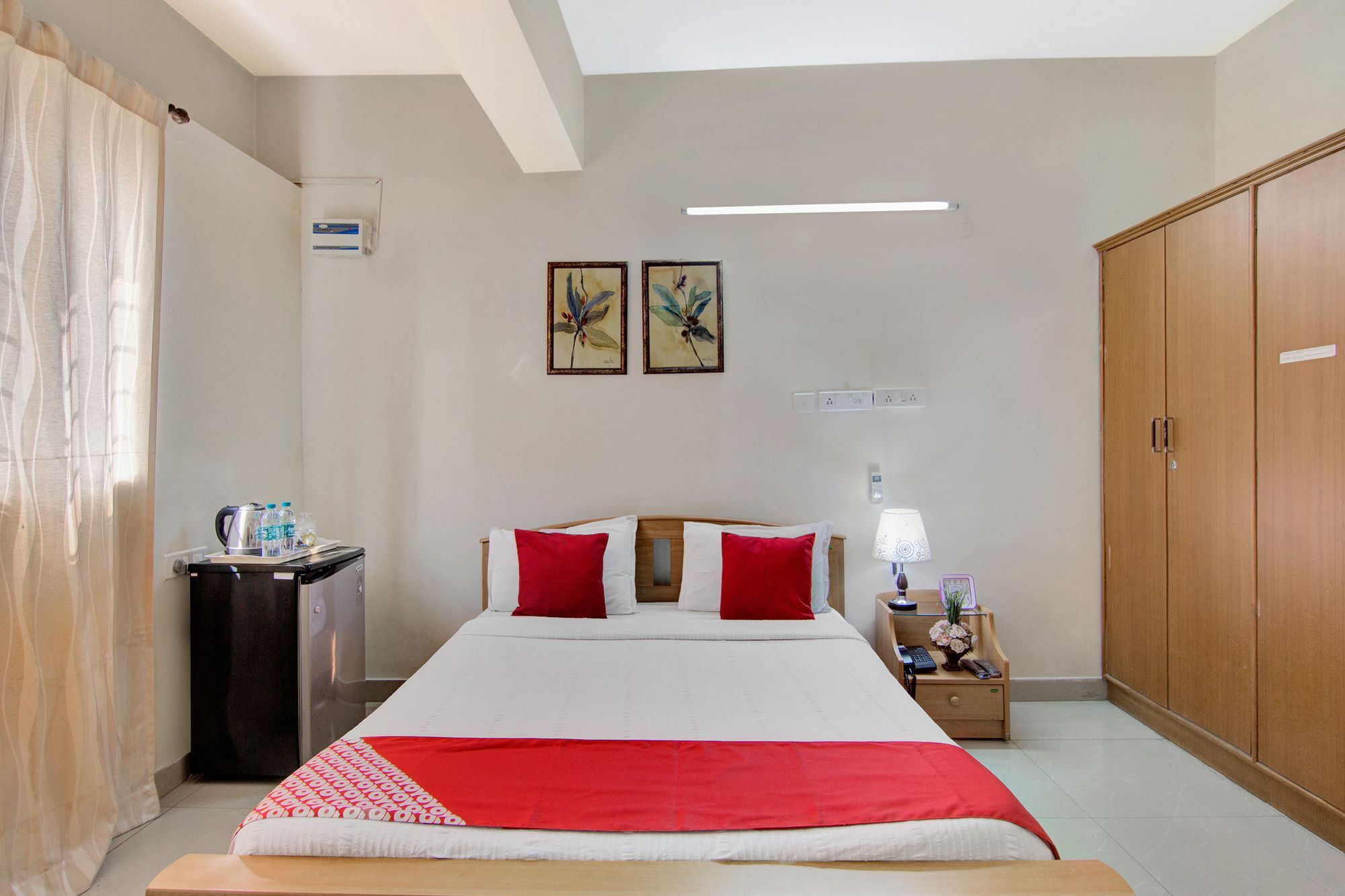 Hotel Oyo 44 Silverkey Madhapur 2*