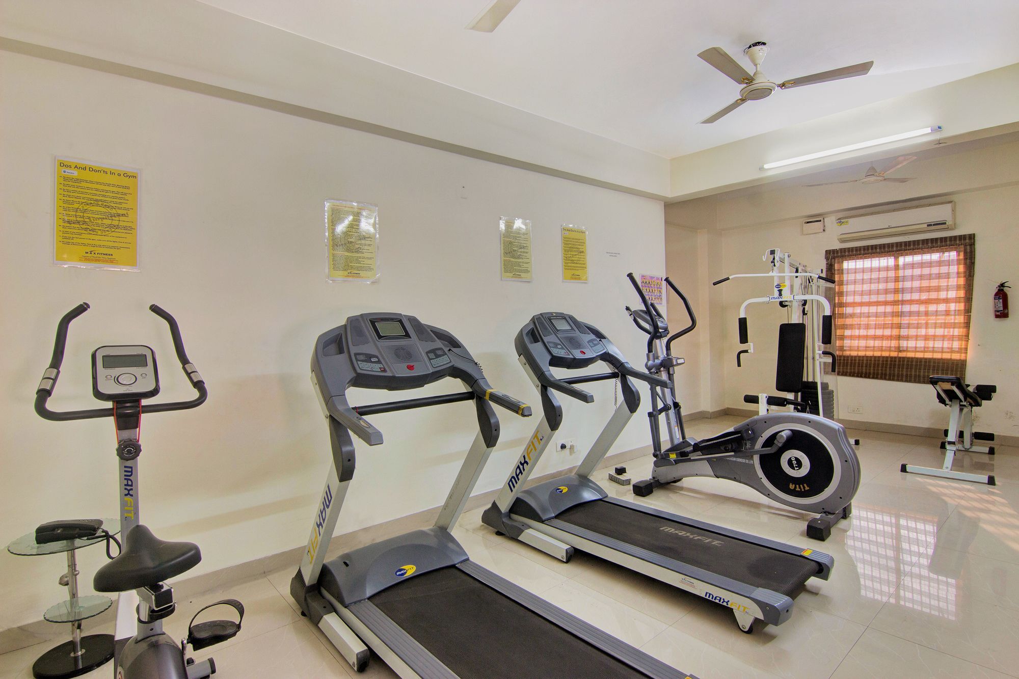 Oyo 44 Silverkey Madhapur 2* Hyderabad