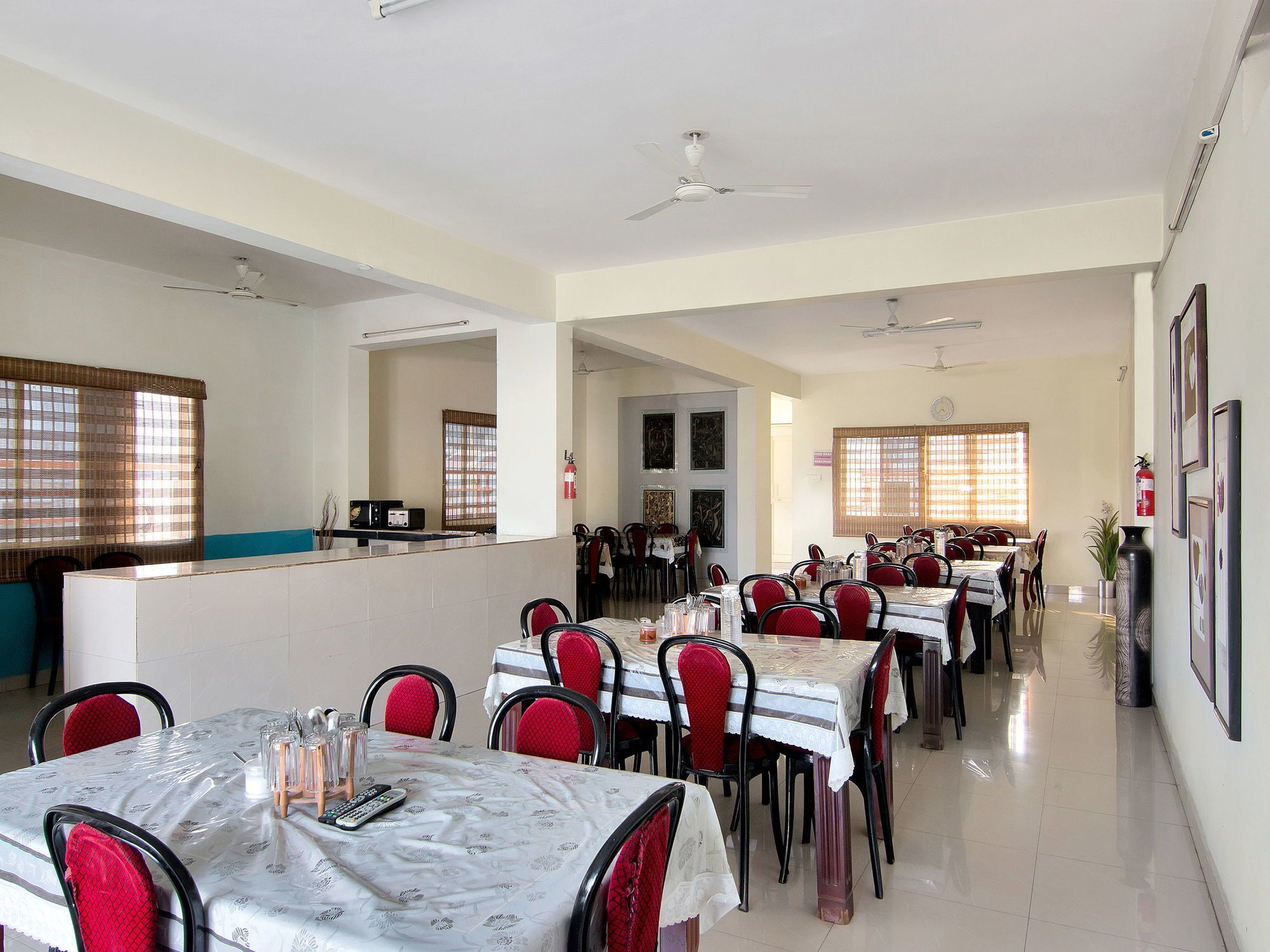 Oyo 44 Silverkey Madhapur Hotel Hyderabad
