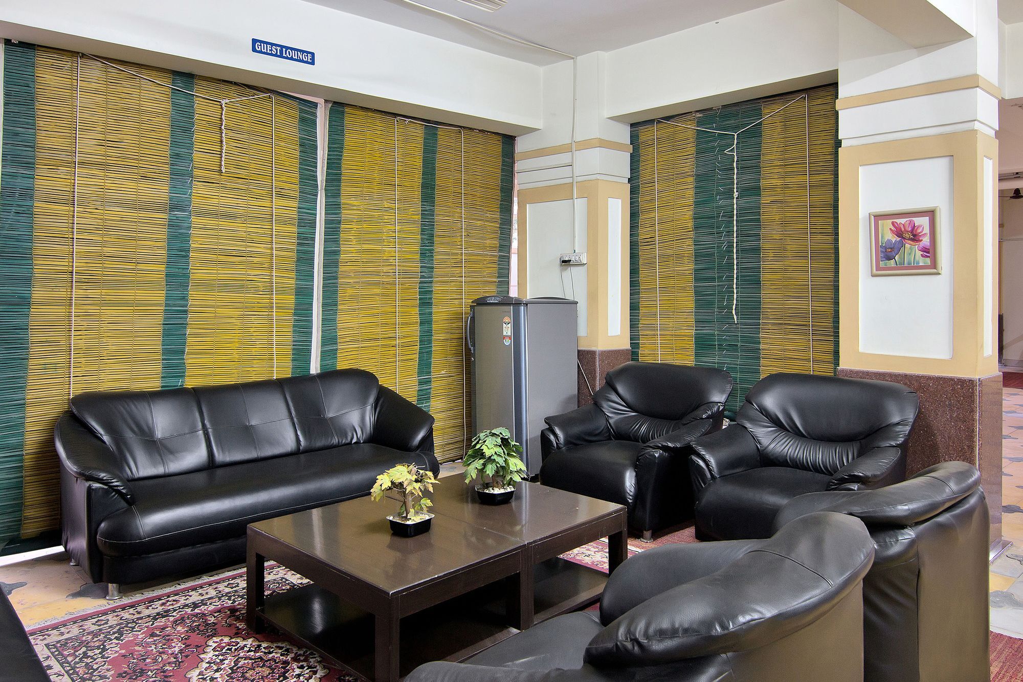 Oyo 44 Silverkey Madhapur Hotel