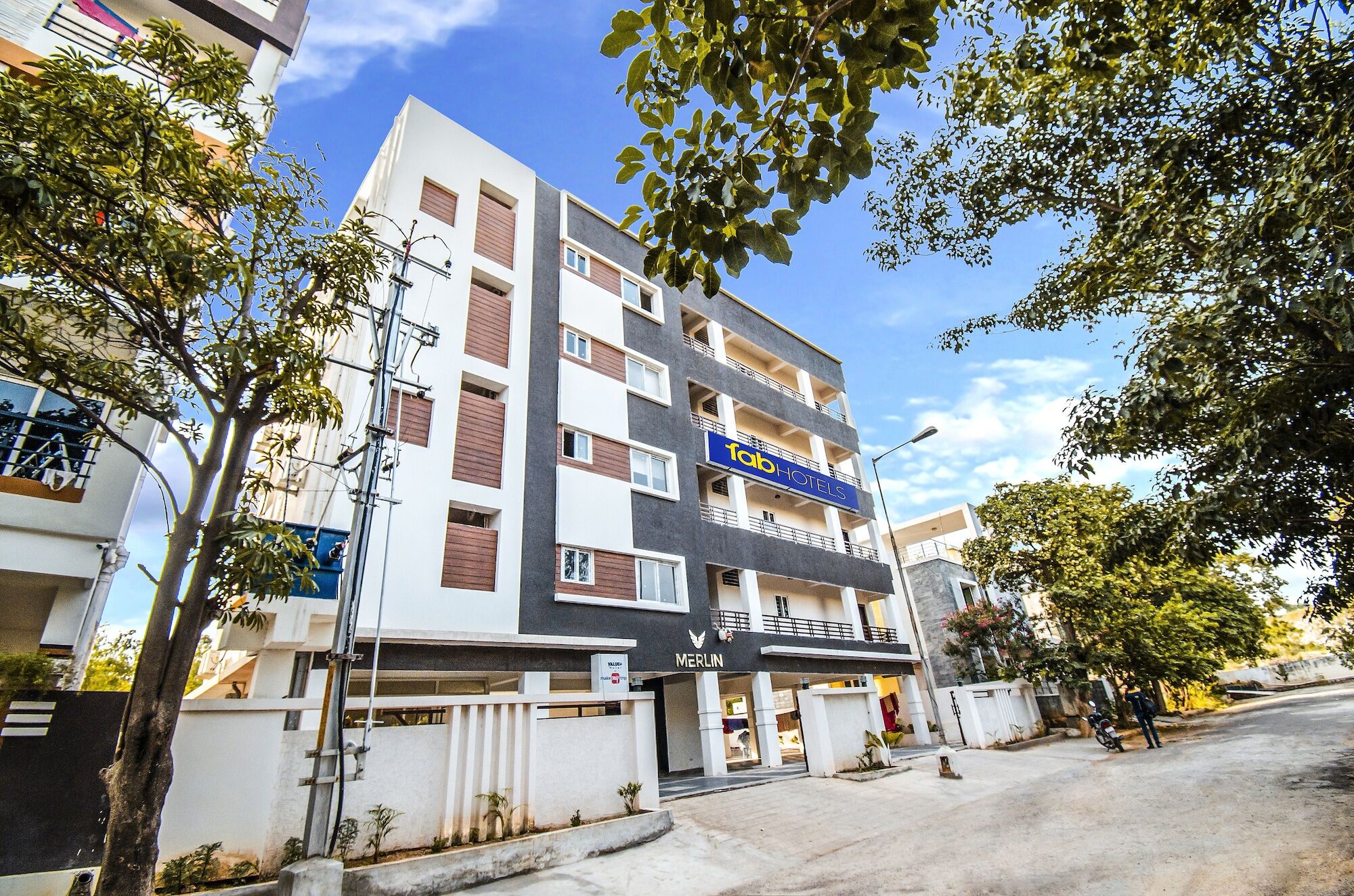 Fabexpress Merlin Hotel