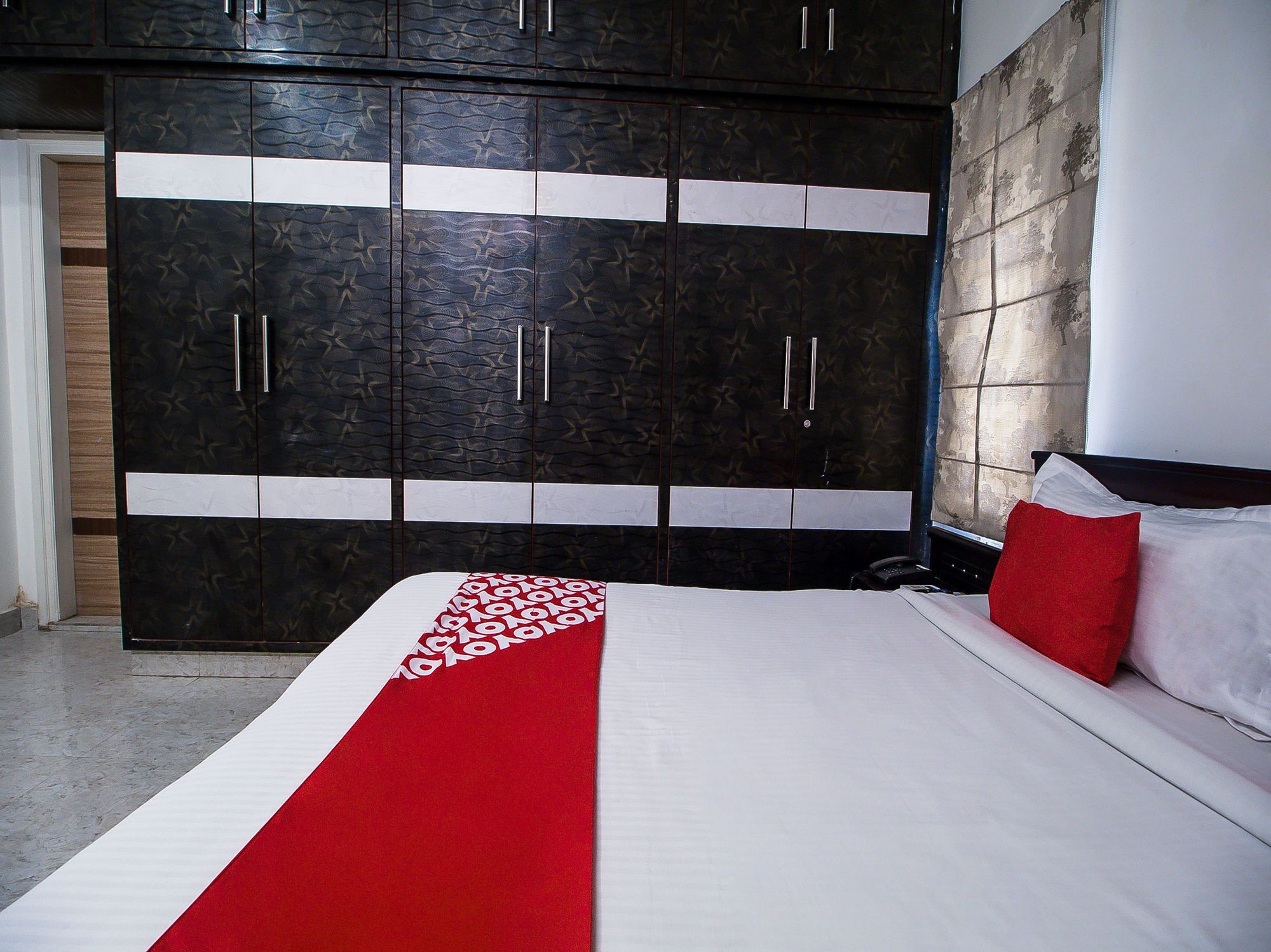 Oyo 14731 Hallmark Kukatpally Hotel Hyderabad