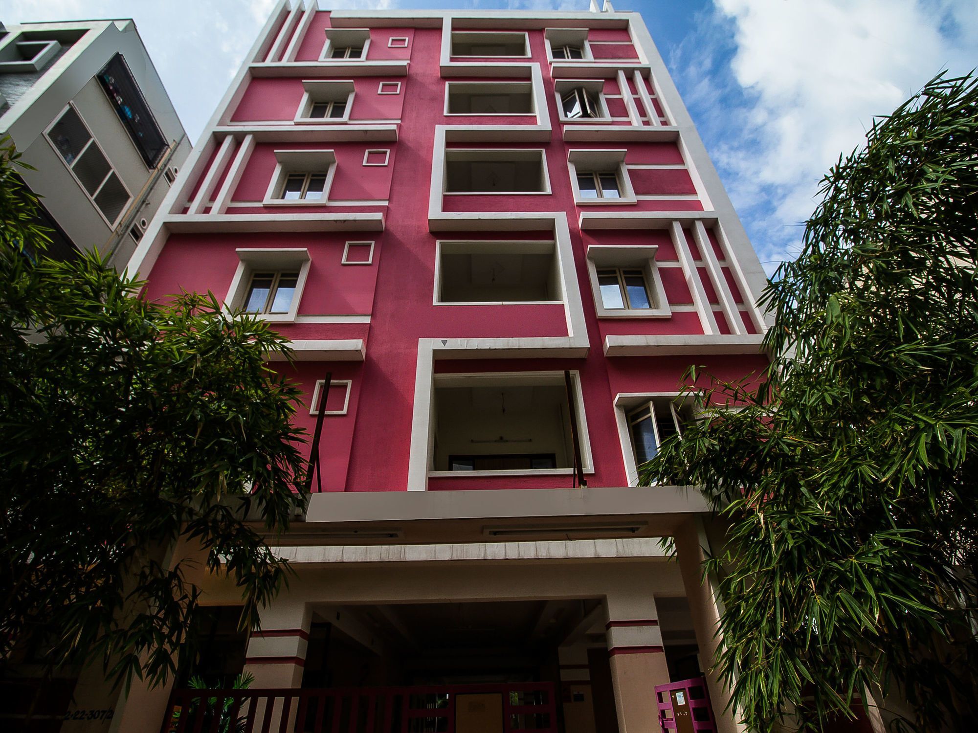 Oyo 14731 Hallmark Kukatpally 2*